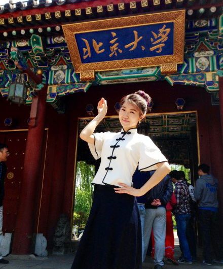 《中国成语大会》热播 北大才女王帆走红(组图)