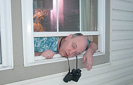 工程师辞职专门扮演死人 日入1500美元毫无压力【3】