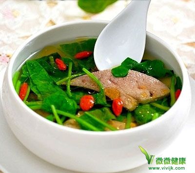 这类食物有:猪肝,牛肝,鸡鸭肝,猪腰,猪肚,牛腰,牛肺,牛肉汁,蛋黄粉