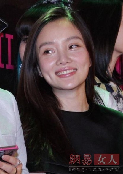 李小璐罕见素颜现身网友眼袋好吓人图9