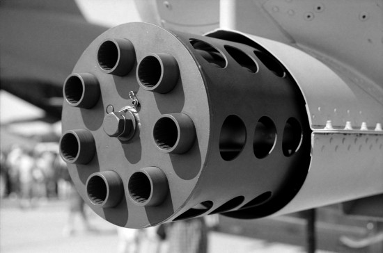 美军最恐怖复仇者加特林机炮:大小堪比小汽车【15】