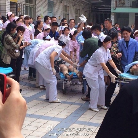 宜宾公交车爆燃死者尸体送至火葬场 无家属认领