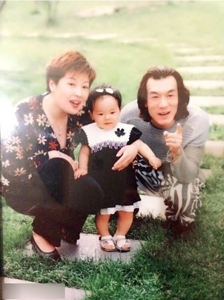 哈文李咏庆女儿生日 晒其温馨成长照(图)