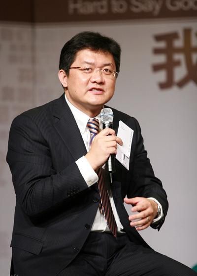 新闻联播主持人张宏民资料(中央电视台新闻联播主持人张宏)