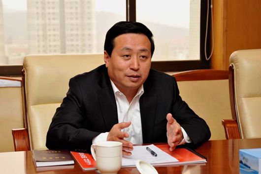 现任中共山东省委常委,宣传部部长,省社科联主席.