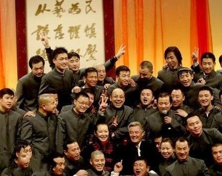 赵本山老婆罕见美照曝光 龙凤儿女幸福一家
