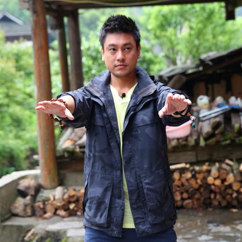 花样年华神秘男神来袭 新领队朱孝天发布任务