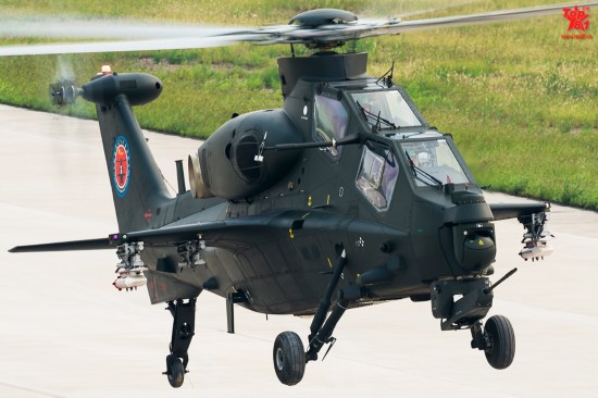 武直10可与美阿帕奇抗衡 中国战机不惧任何对手【55】