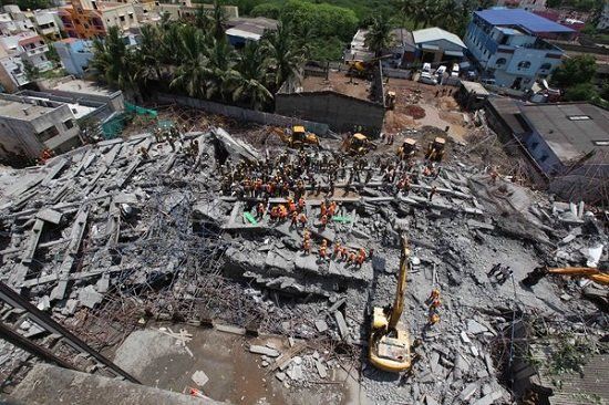 印度豆腐渣大楼坍塌26人死 合伙人及建筑师被捕