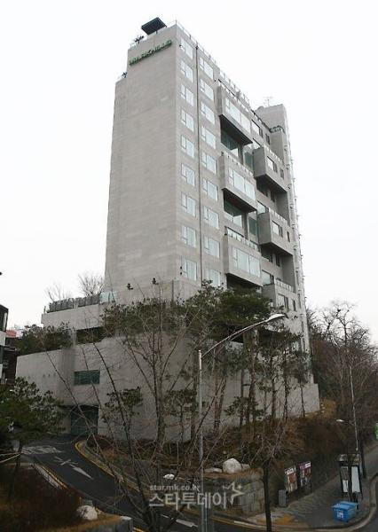 韩国明星豪宅比拼:金秀贤成广告全智贤住富人区