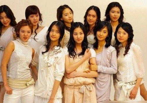 韩国的化妆技术非常高超,但有些还是很明显的,比如jessica,孝渊,sunny