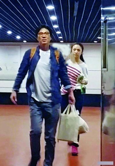 汤唯带未婚夫金泰勇北京见父母 一家四口同乐(图)