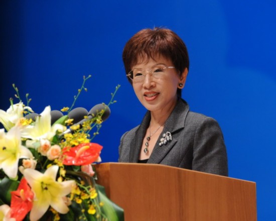 洪秀柱在泰国演讲 呼吁台湾赶快通过两岸服贸协议