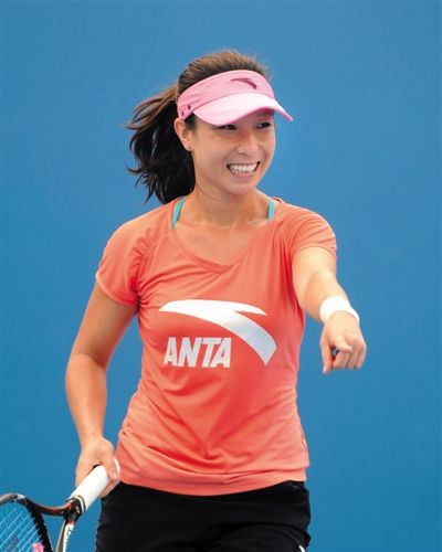 郑洁打球当"官"两不误 出任四川省网管中心副主任