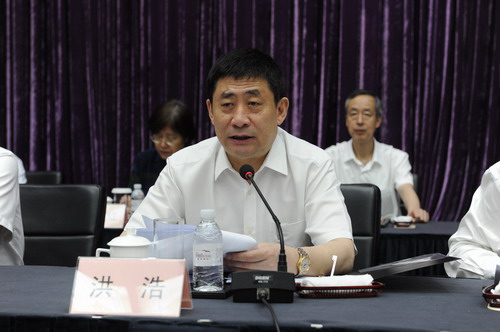 全国劳动模范李斌当选为上海市总工会副主席图