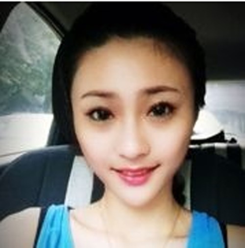 美女白领陈冰白衬衫搭配蓝裙时尚甜美12