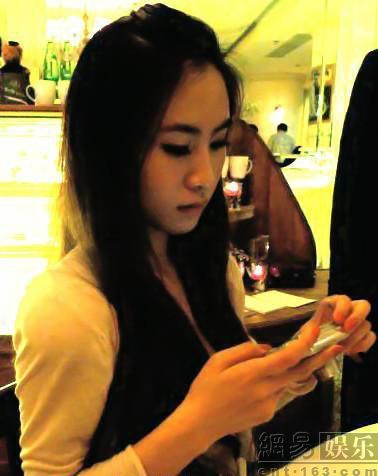 赵雅芝24岁儿媳刘凯茵.