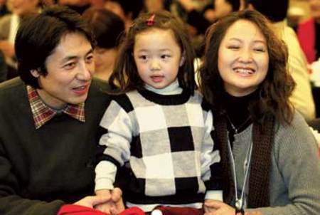 87版《红楼梦》中贾芸和平儿的扮演者吴晓东和沈玲与爱女