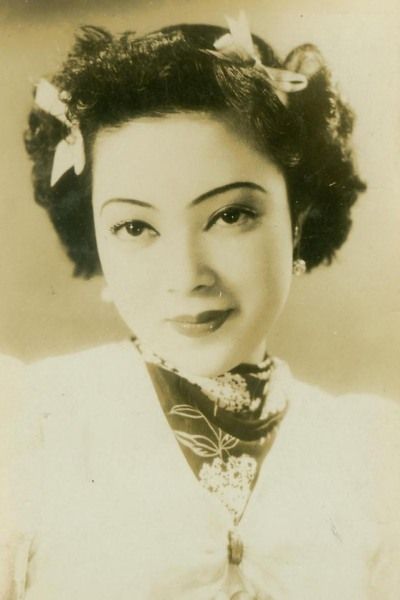 图为李香兰剧照.