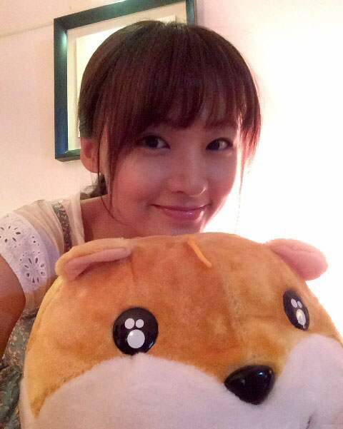 郑罗茜曝《寻找北极光》片场照 暖女生活创意获赞