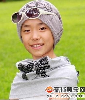 tfboys成员私照曝光 揭正太乖巧可爱成名史