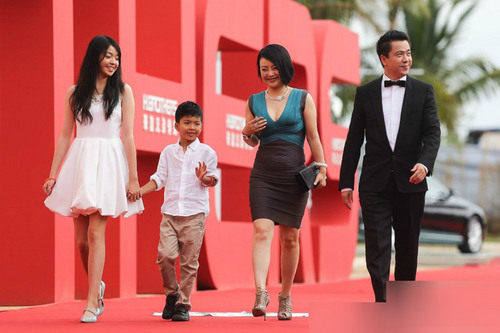 曝王中磊女儿与男友合影已获家长认可图7