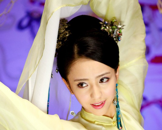 琼瑶起诉于正!宫锁连城梅花烙剧情人物全对比:陈德容完爆袁姗姗【42】