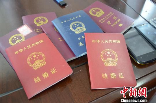 湖北黄石一男子偷窃成瘾结婚证护照等也不放过