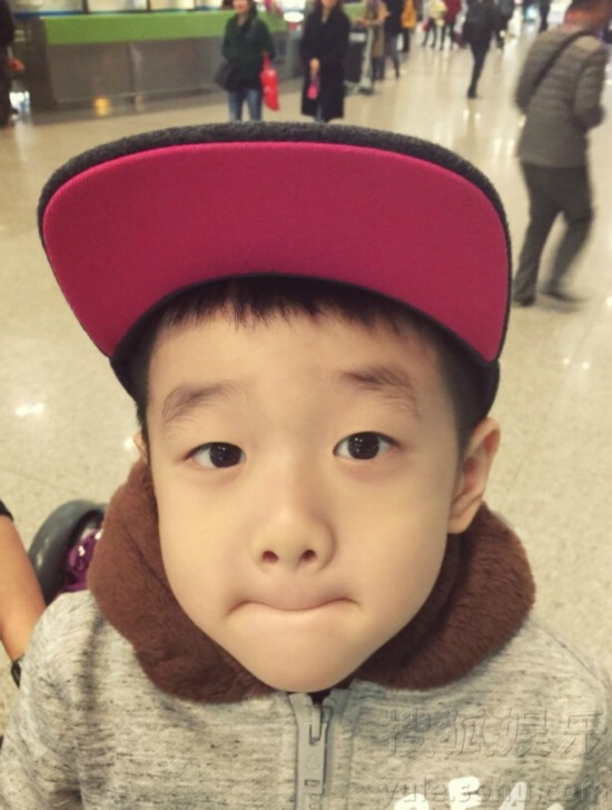 贝儿杨阳洋九连拍搞怪卖萌 秒变表情帝帅气可爱【16】