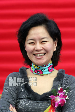 央视名嘴鞠萍姐姐青涩旧照曝光 笑容甜美气质清纯【20】