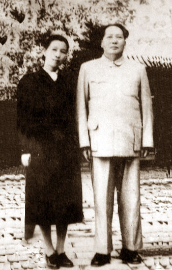 江青用手帕自杀成功:死前曾留什麽字样【2】