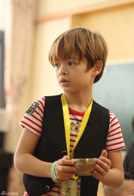 原标题:王梓璇马皓轩陈思成"一年级"萌娃背景不简单
