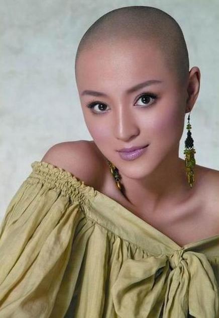 范冰冰完美光头造型真相曝光林志玲吴佩慈光头照pk