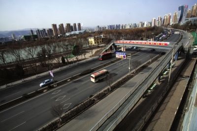 北滨河路省委党校天桥