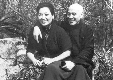 蒋介石与宋美龄(资料图)