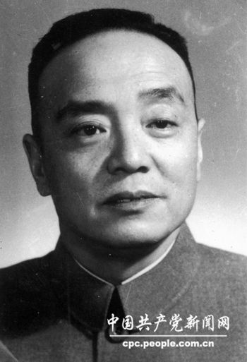 邓小平复出时面对的12件影响全局的冤假错案