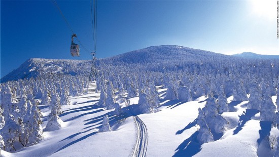 日本山形县滑雪场图片