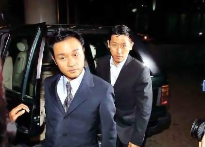 张国荣去世12周年唐鹤德贴照纪念二人甜蜜瞬间催泪