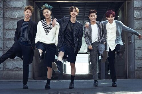 uniq回归主打《eoeo》持续横扫热搜榜首位