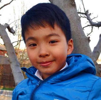 王中磊女儿为弟弟庆生称是暖男 网友惊呼竟与何炅同天生日