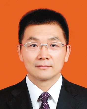 宁夏泾源县县长图片