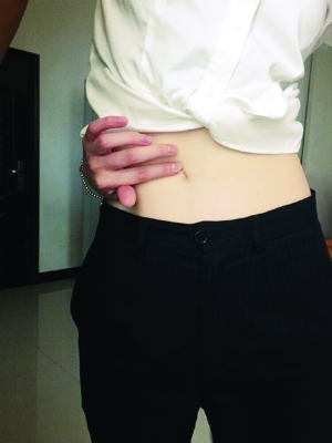 香港 买内衣_香港女星性感内衣照(2)