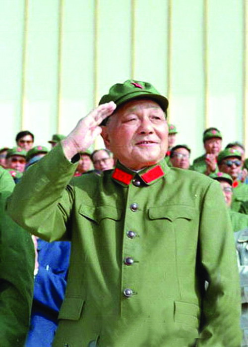 组图:中共中央领导人的军装照