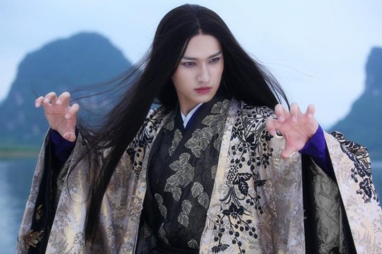 随着《花千骨》的热播,演员马可被观众所熟知,他饰演的杀阡陌杀