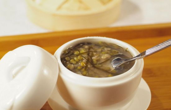 夏日喝绿豆汤一举四得:降血脂抗肿瘤