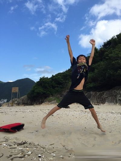 范冰冰搂张智霖儿子合影 小魔童长相似袁咏仪翻版