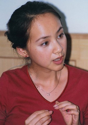 赵薇陈坤北影96班聚会黄晓明缺席 "绯闻妈妈"何琳意外出席