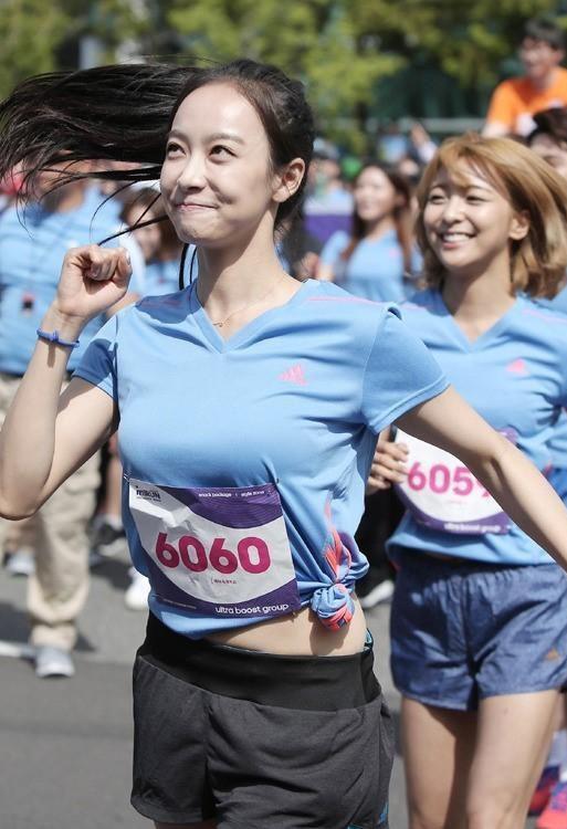 鹿晗被曝秘婚 exo绝密情史吴亦凡宋茜已结婚?