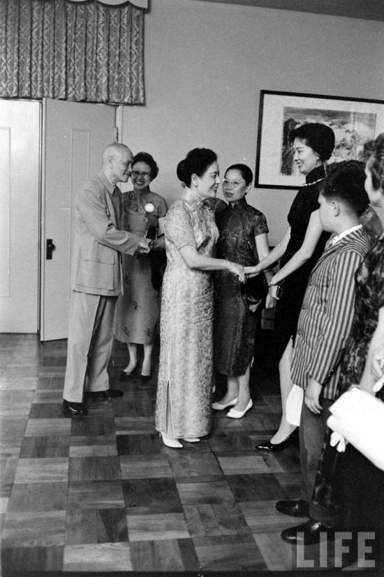 蒋介石晚年台湾生活照 一代枭雄的落日余晖