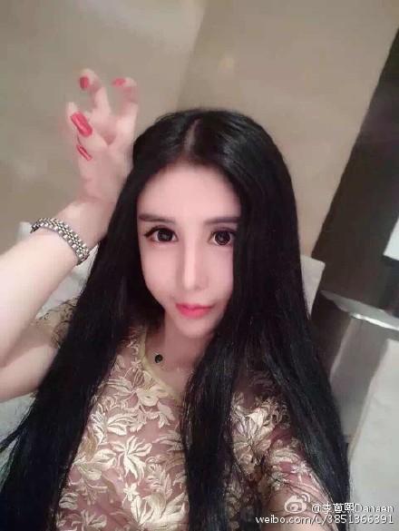 最美蛇精女李?熙走红 画面实在太美不敢直视